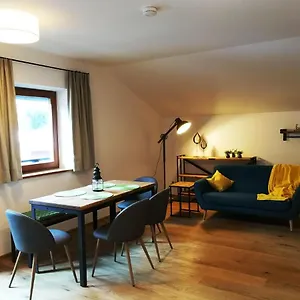https://quartier-no-7-serviced-living.saalbachhinterglemmhotels.com