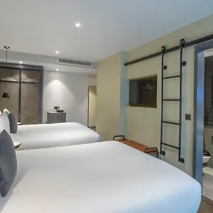 4* Szálloda Clayton Of