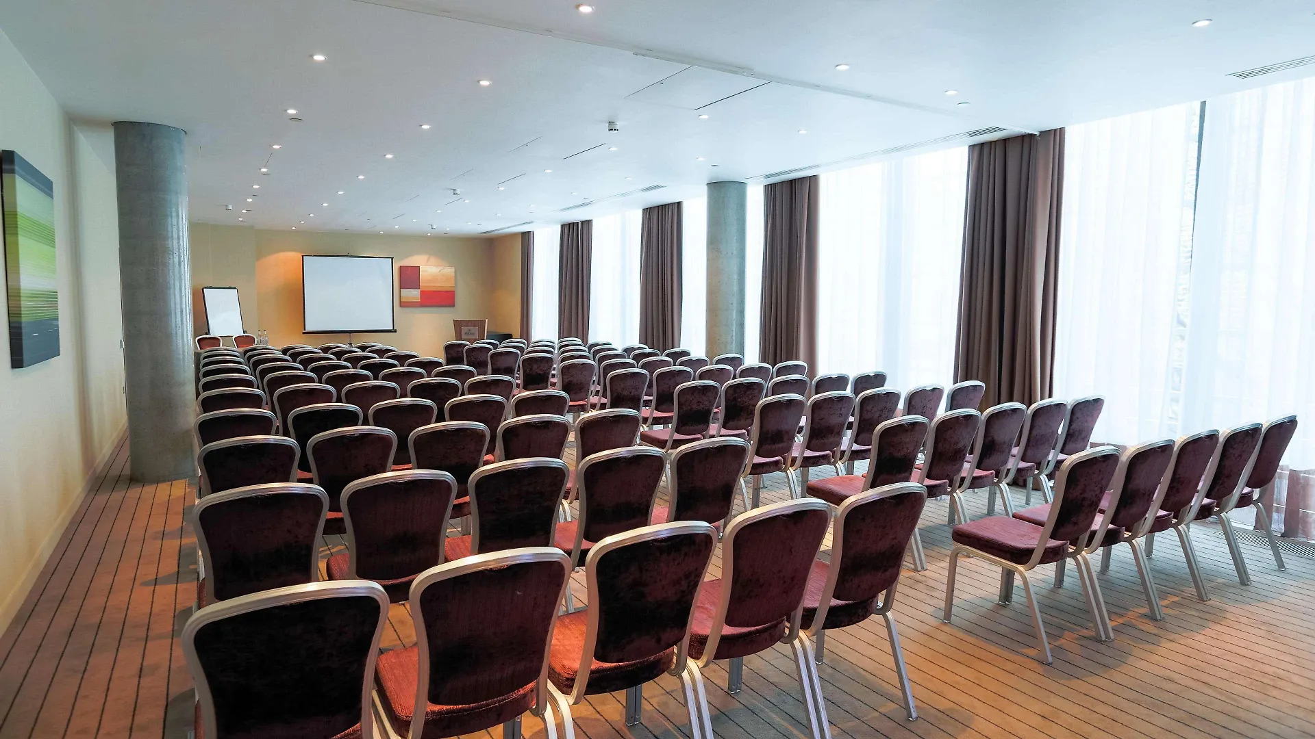 Hilton London Tower Bridge Hotel 4*,  United Kingdom