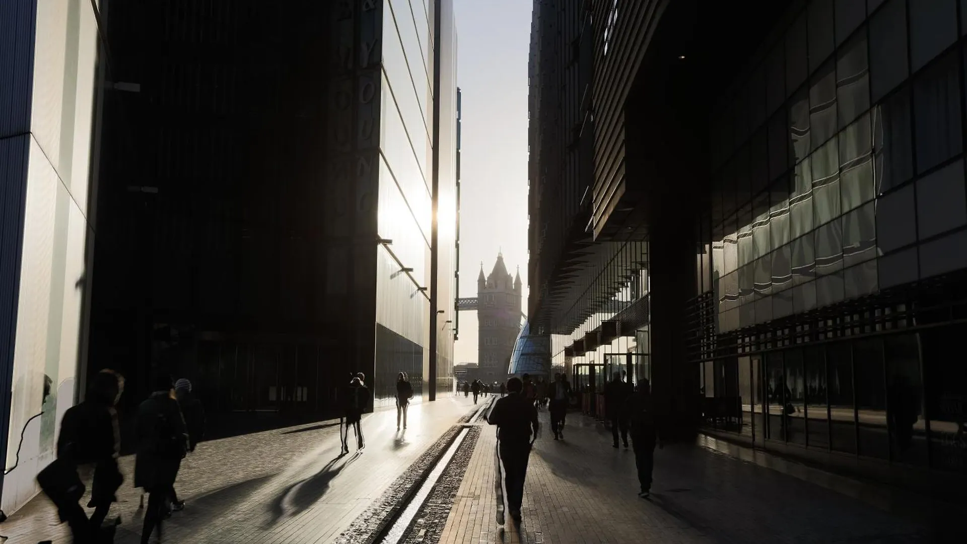 Hilton London Tower Bridge Hotel 4*,  United Kingdom